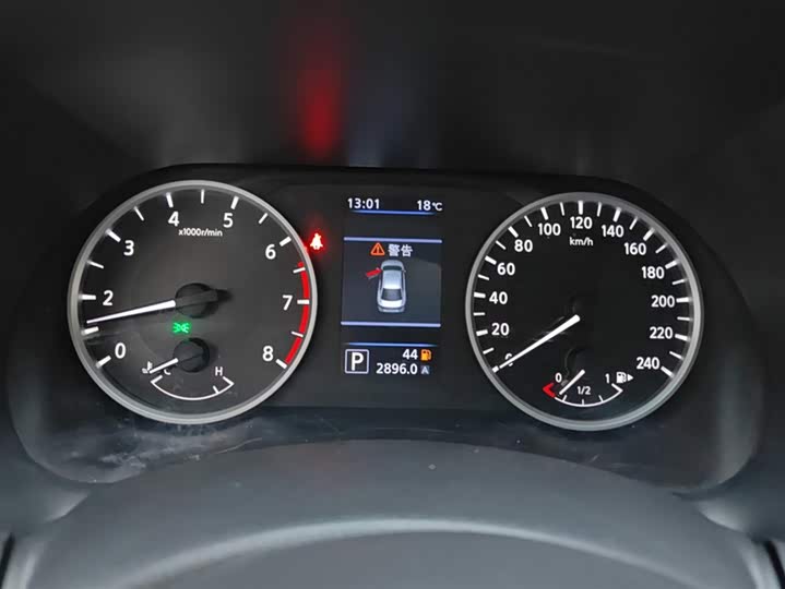 Фото 14 - Nissan Sylphy