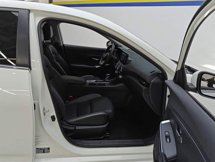 Фото 8 - Nissan Sylphy