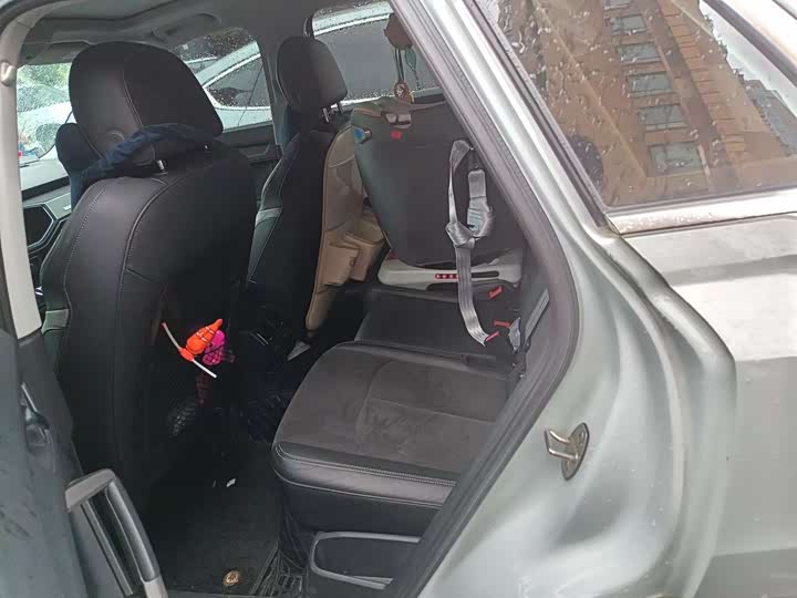 Фото 8 - Audi Q3