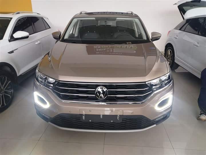Фото 3 - Volkswagen T-Roc