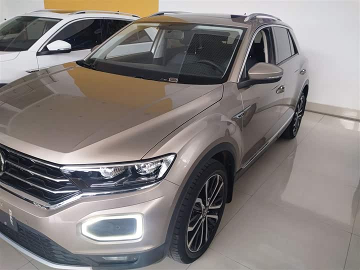 Фото 5 - Volkswagen T-Roc