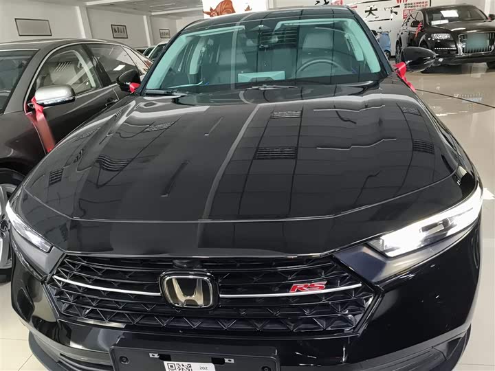 Фото 3 - Honda Accord