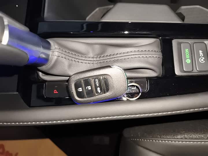 Фото 9 - Honda Accord