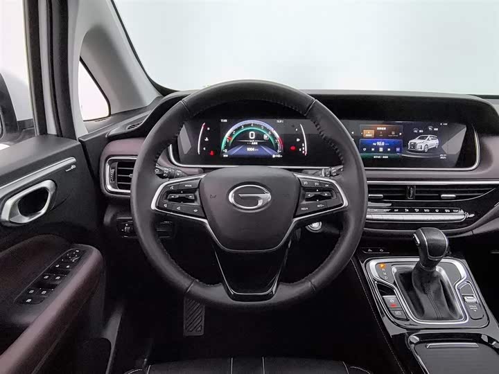 Фото 11 - GAC Trumpchi M6