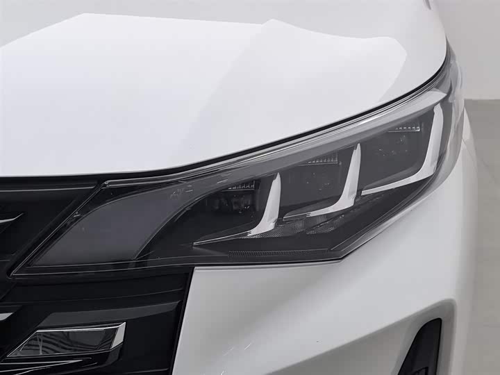 Фото 7 - GAC Trumpchi M6