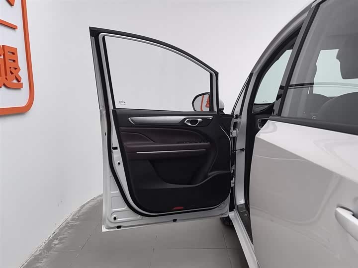 Фото 8 - GAC Trumpchi M6