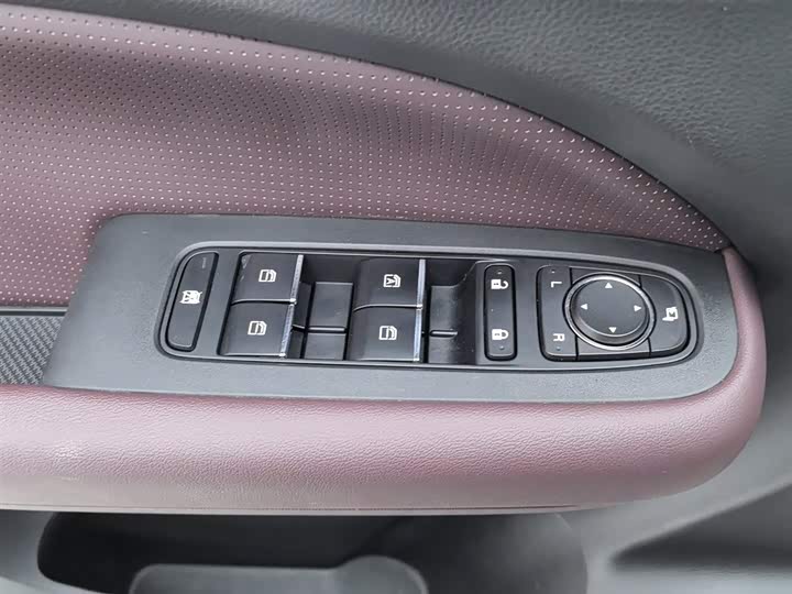 Фото 9 - GAC Trumpchi M6