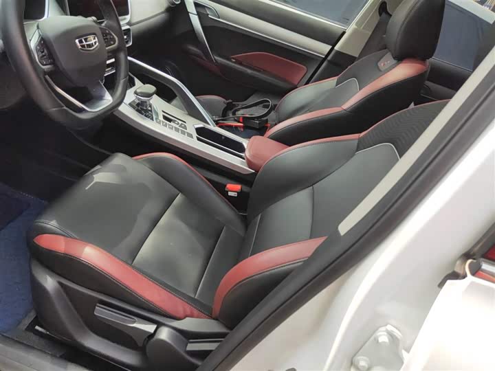 Фото 7 - Geely Coolray