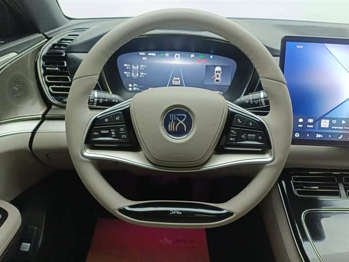 Фото 15 - BYD Han