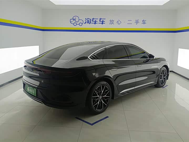 Фото 3 - BYD Han