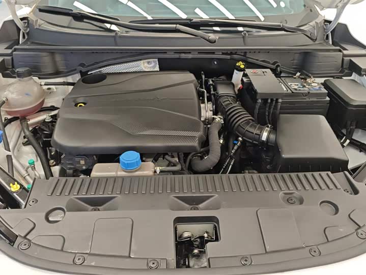 Фото 10 - Changan UNI-T