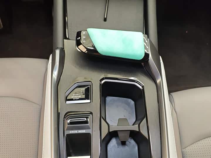 Фото 16 - Changan UNI-T