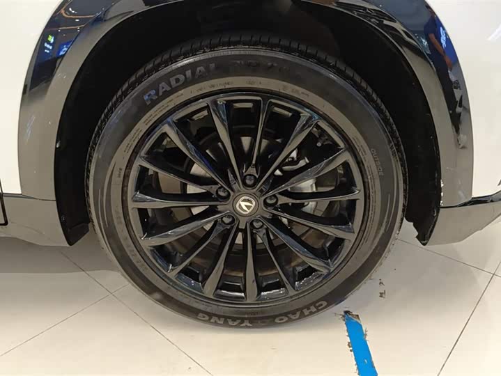 Фото 6 - Changan UNI-T