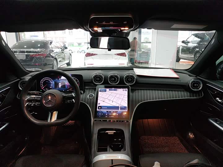 Фото 10 - Mercedes-Benz C-Class