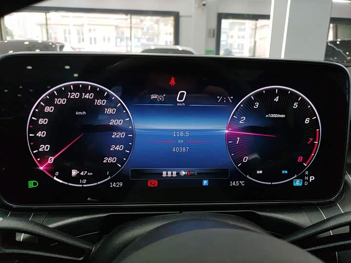 Фото 12 - Mercedes-Benz C-Class