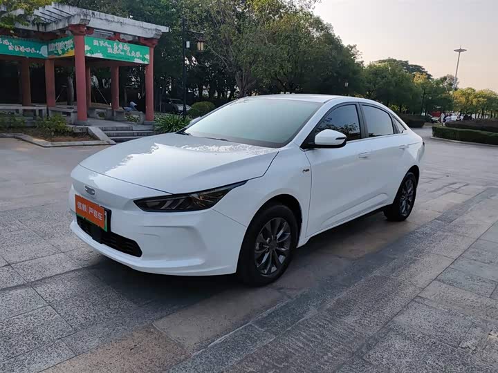 Фото 1 - Geely Geometry A