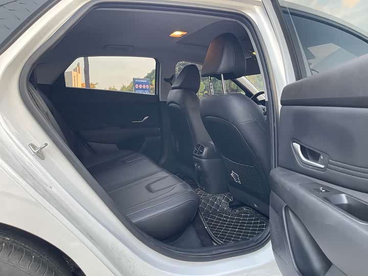 Фото 14 - Hyundai Elantra N line