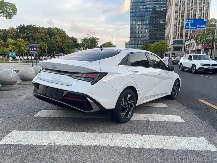 Фото 5 - Hyundai Elantra N line