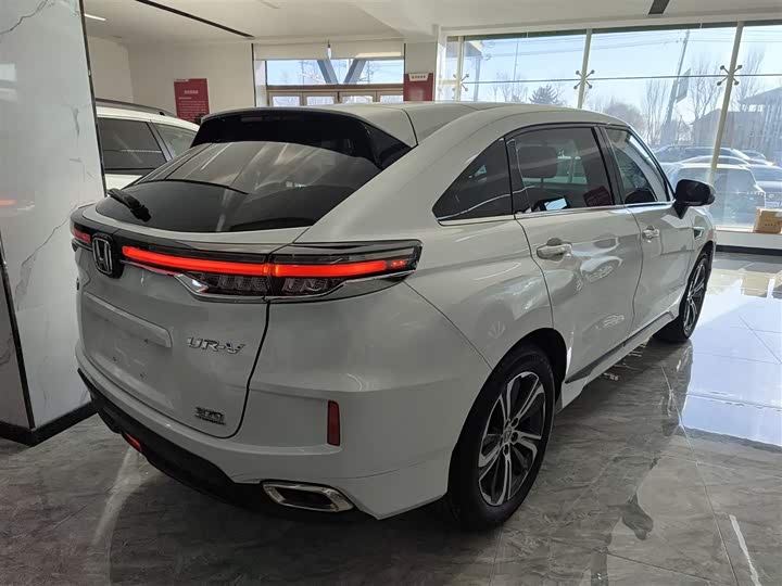 Фото 7 - Honda UR-V