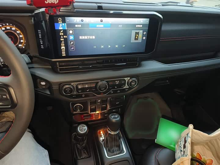 Фото 6 - Jeep Wrangler