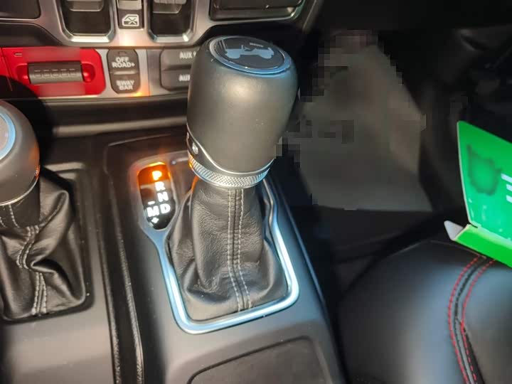 Фото 7 - Jeep Wrangler