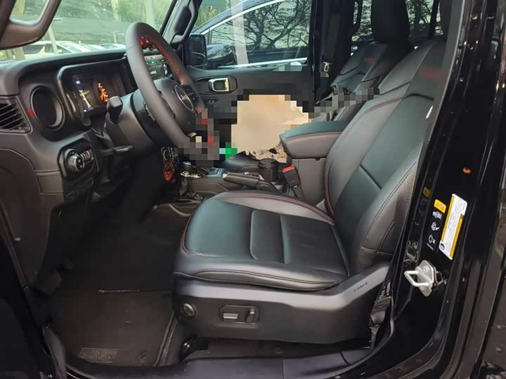 Фото 8 - Jeep Wrangler