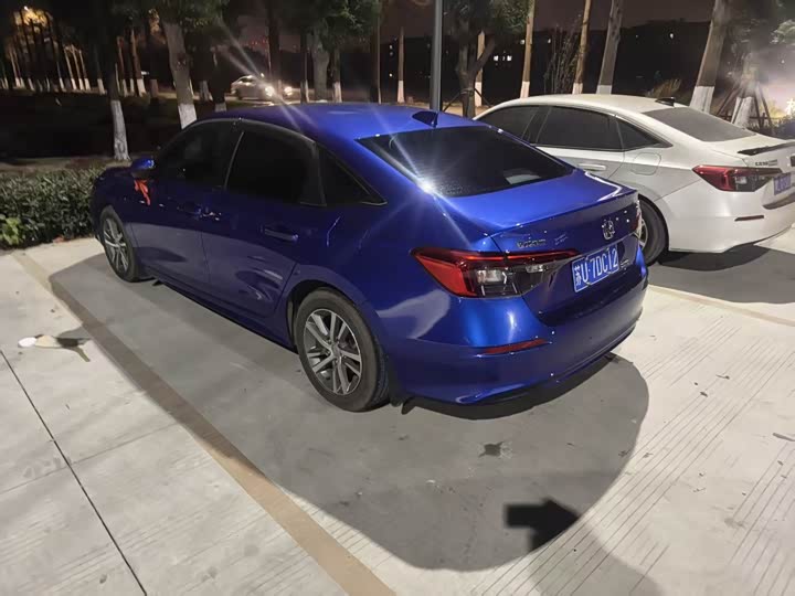 Фото 4 - Honda Civic