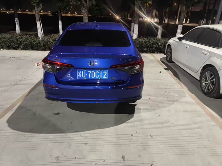 Фото 6 - Honda Civic