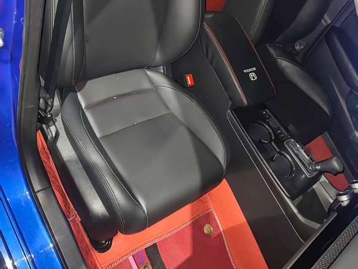 Фото 8 - Honda Civic