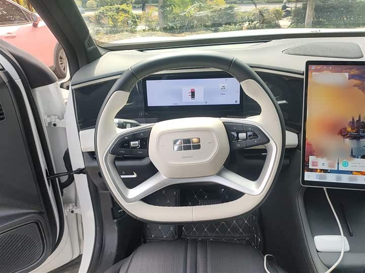 Фото 3 - Geely Galaxy L7