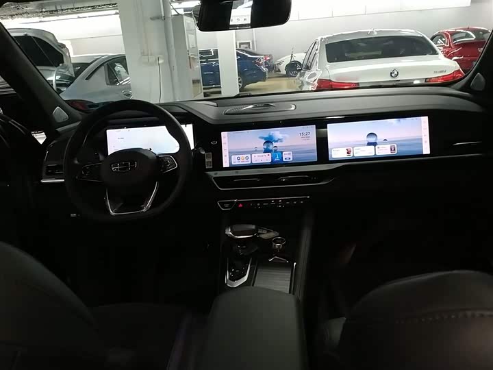 Фото 10 - Geely Monjaro