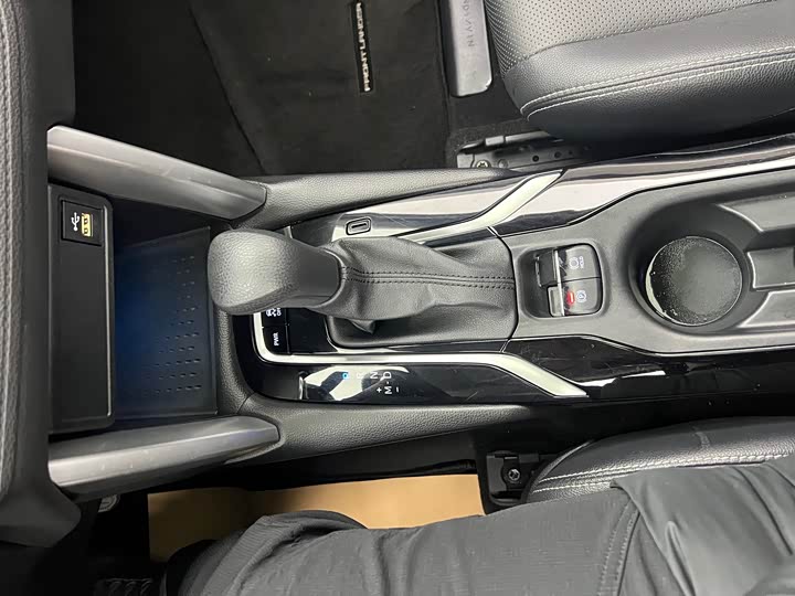 Фото 19 - Toyota Frontlander