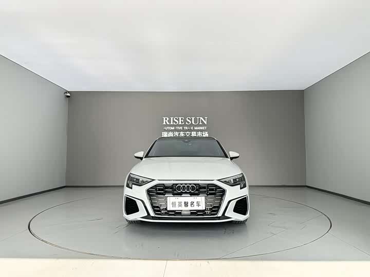 Фото 2 - Audi A3