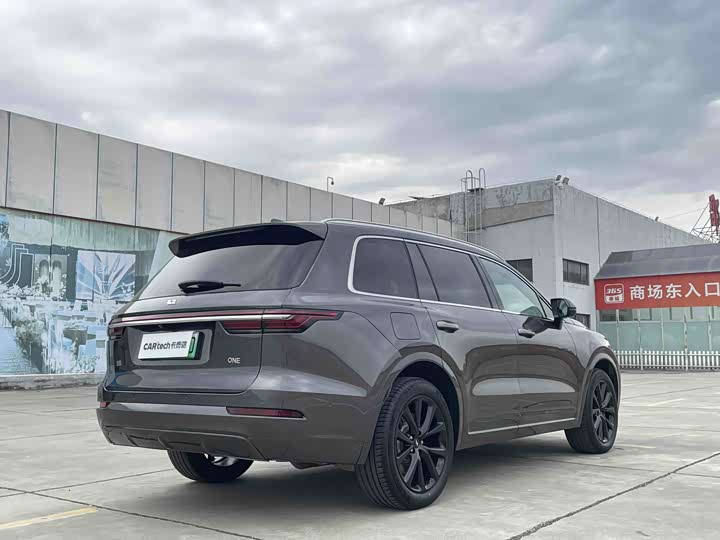 Фото 6 - LiXiang One