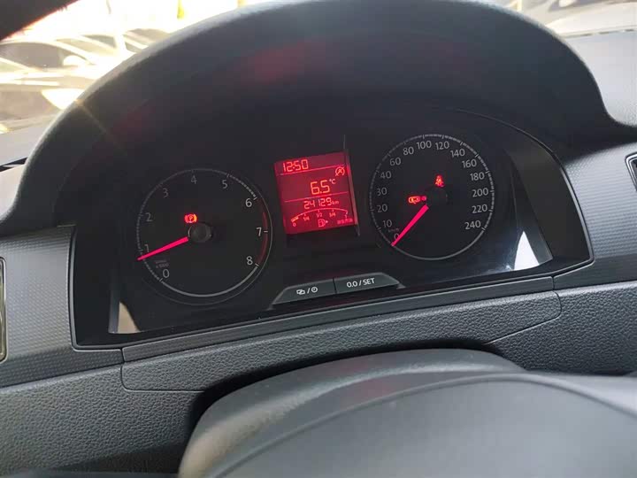 Фото 4 - Volkswagen Santana