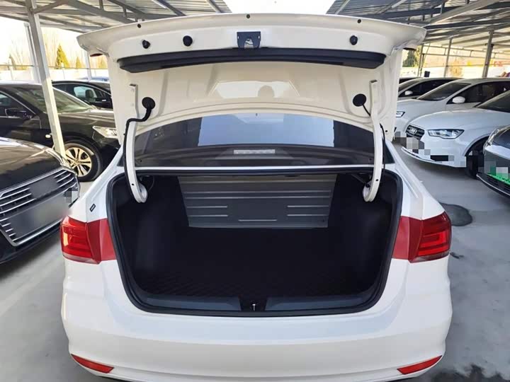 Фото 9 - Volkswagen Santana