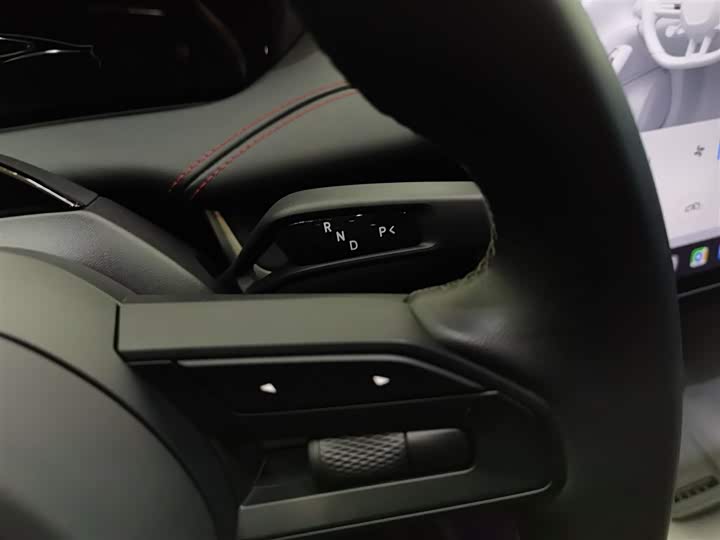 Фото 14 - Xiaomi SU7