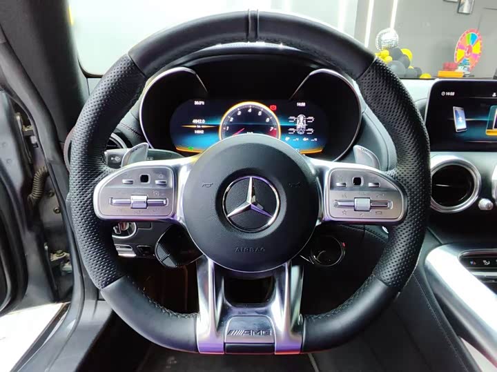 Фото 8 - Mercedes-Benz AMG GT