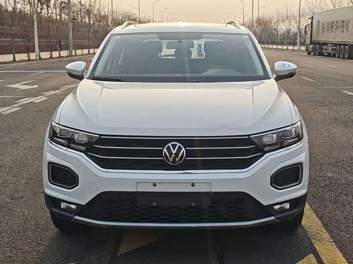 Фото 2 - Volkswagen T-Roc