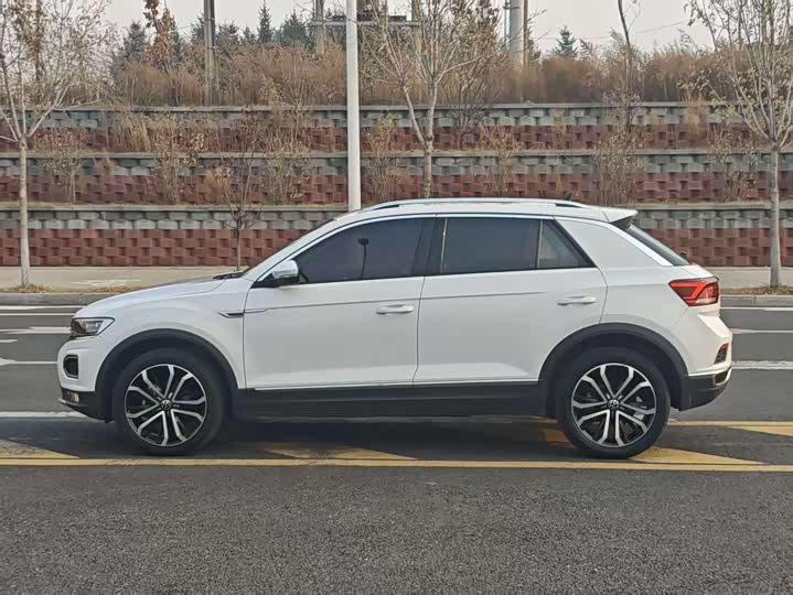 Фото 6 - Volkswagen T-Roc