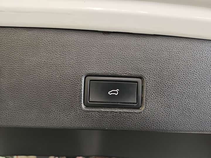 Фото 9 - Volkswagen T-Roc