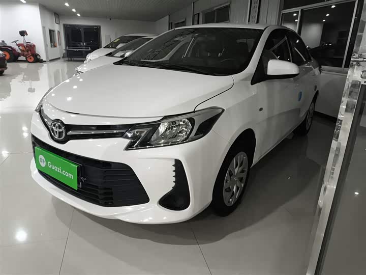 Фото 1 - Toyota Vios