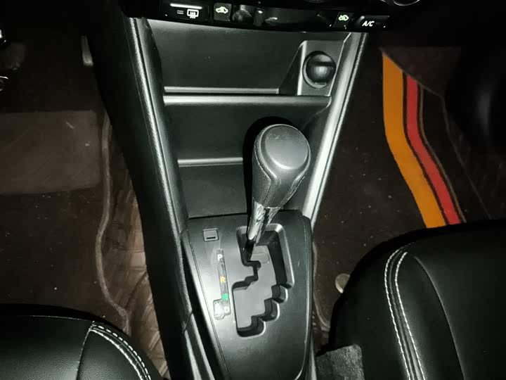 Фото 14 - Toyota Vios