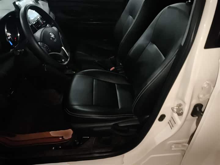 Фото 15 - Toyota Vios