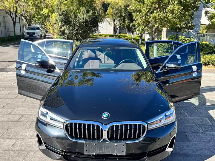 Фото 10 - BMW 5 Series