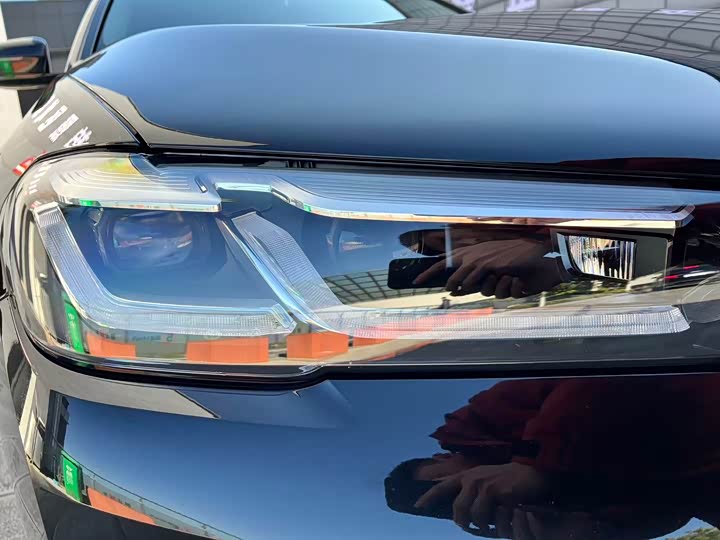 Фото 22 - BMW 5 Series