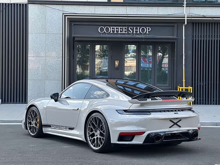 Фото 4 - Porsche 911