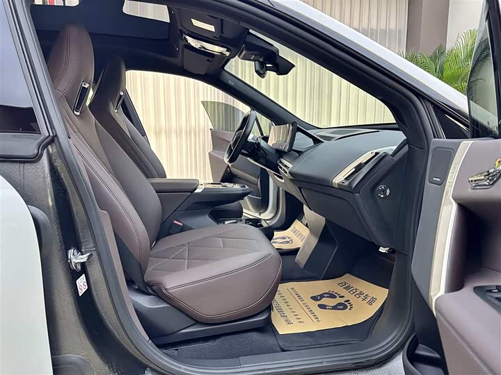 Фото 10 - BMW iX