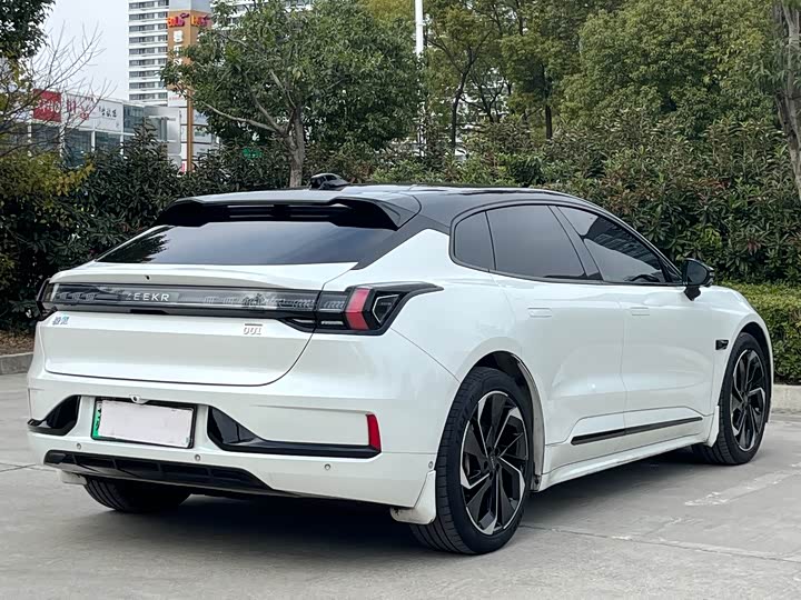 Фото 5 - Zeekr 001