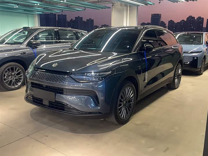 Фото 1 - Leapmotor C11